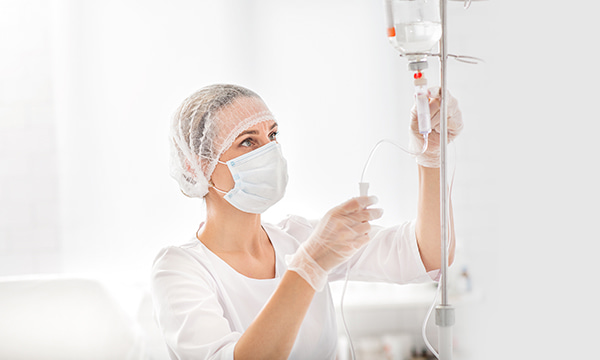 Внутривенное капельное введение озонированного физиологического раствора (1 процедура)