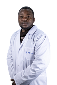 Эштевеш Гарсия Мпака Виторино