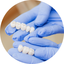 Пластмассовые коронки